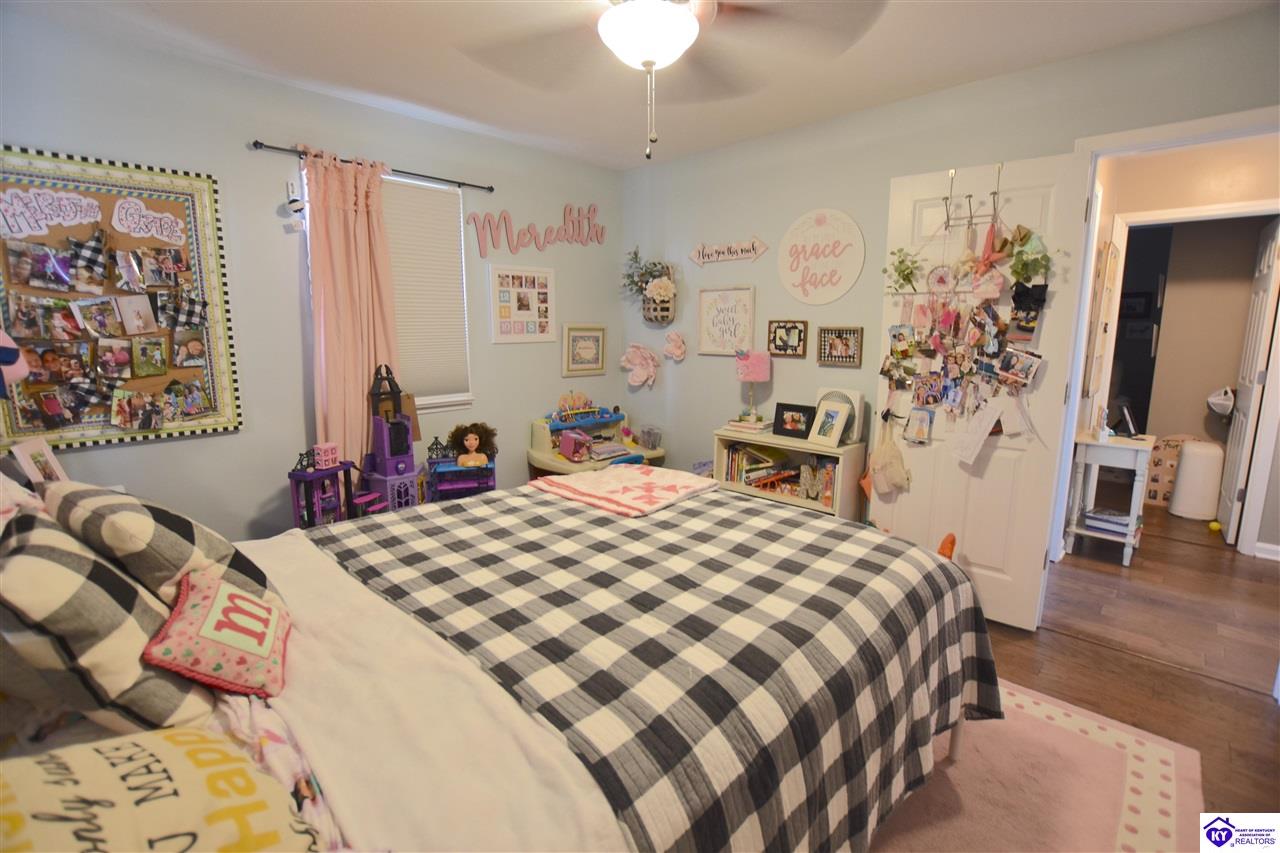 5446 Hodgenville Road Summersville, KY 42743 #3