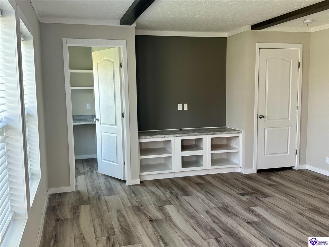 20 Drew Lane Campbellsville, KY 42718 #2