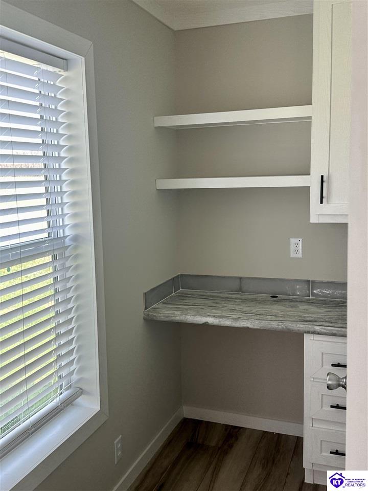 20 Drew Lane Campbellsville, KY 42718 #3