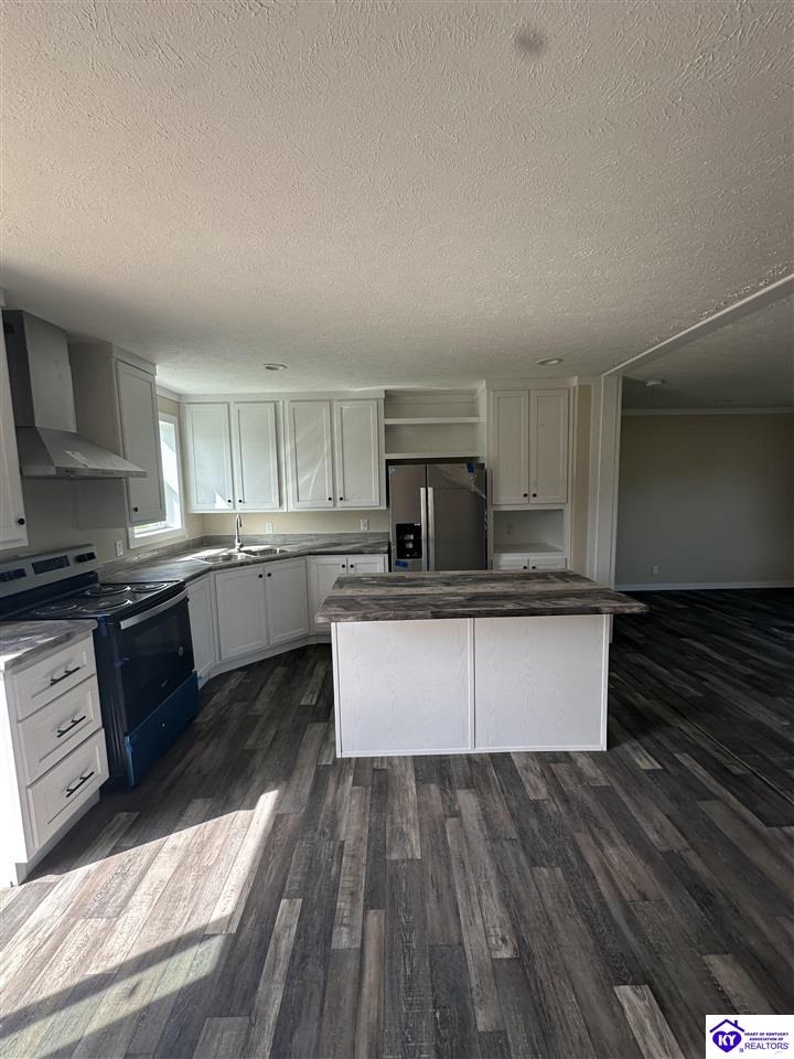 84 Drew Lane Campbellsville, KY 42718 #1