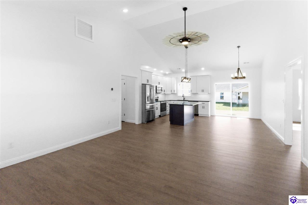 43 Betty Boyd Lane Brandenburg, KY 40108 #2