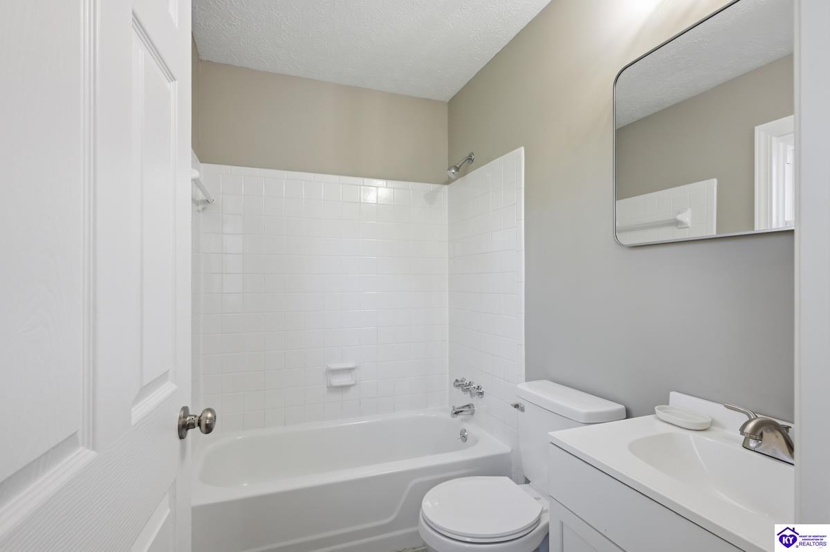 42 Vassar Court Elizabethtown, KY 42701 #4