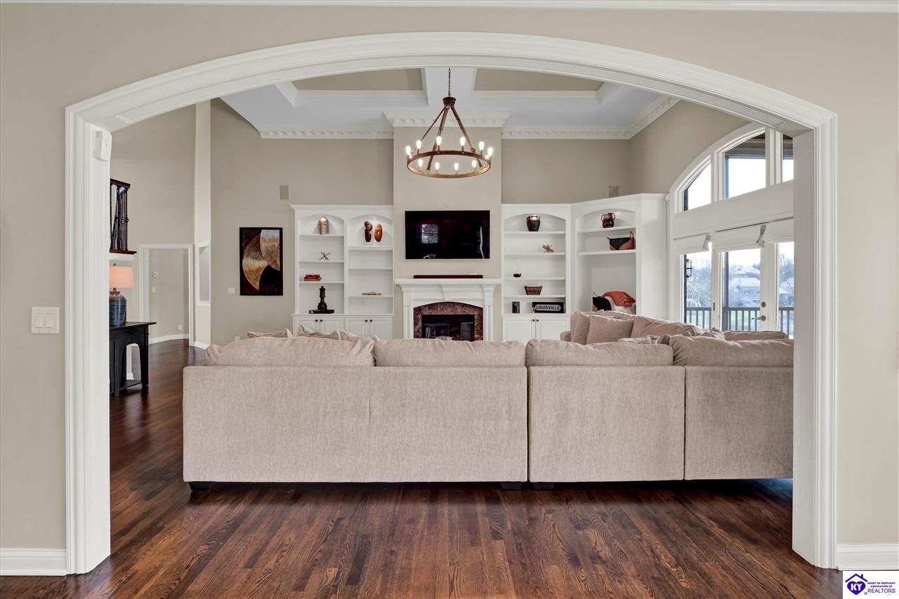 2603 Locust Hill Place Louisville, KY 40245 #3