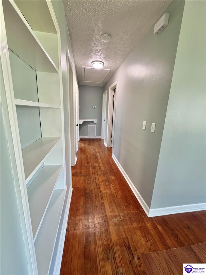 211 Lincoln Avenue Campbellsville, KY 42718 #4