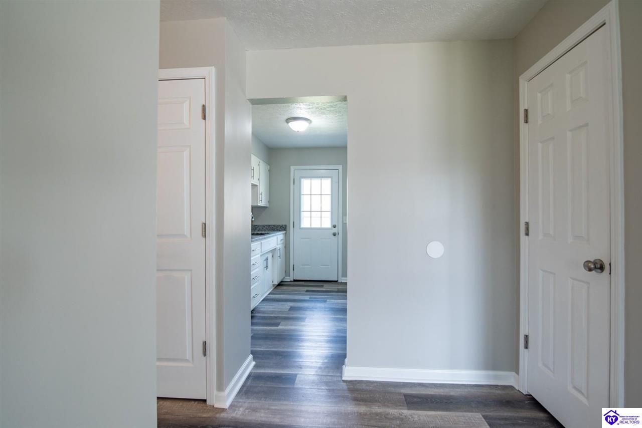 817 Pearman Avenue Radcliff, KY 40160 #4