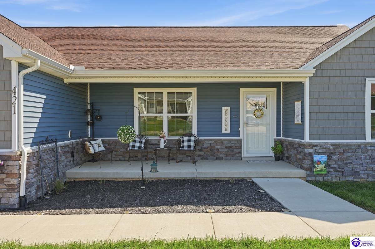 421 Turnberry Court Vine Grove, KY 40175 #1