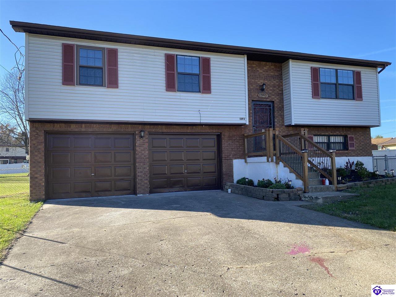 1393 Kingswood WayRadcliff,&nbsp;KY&nbsp;40160