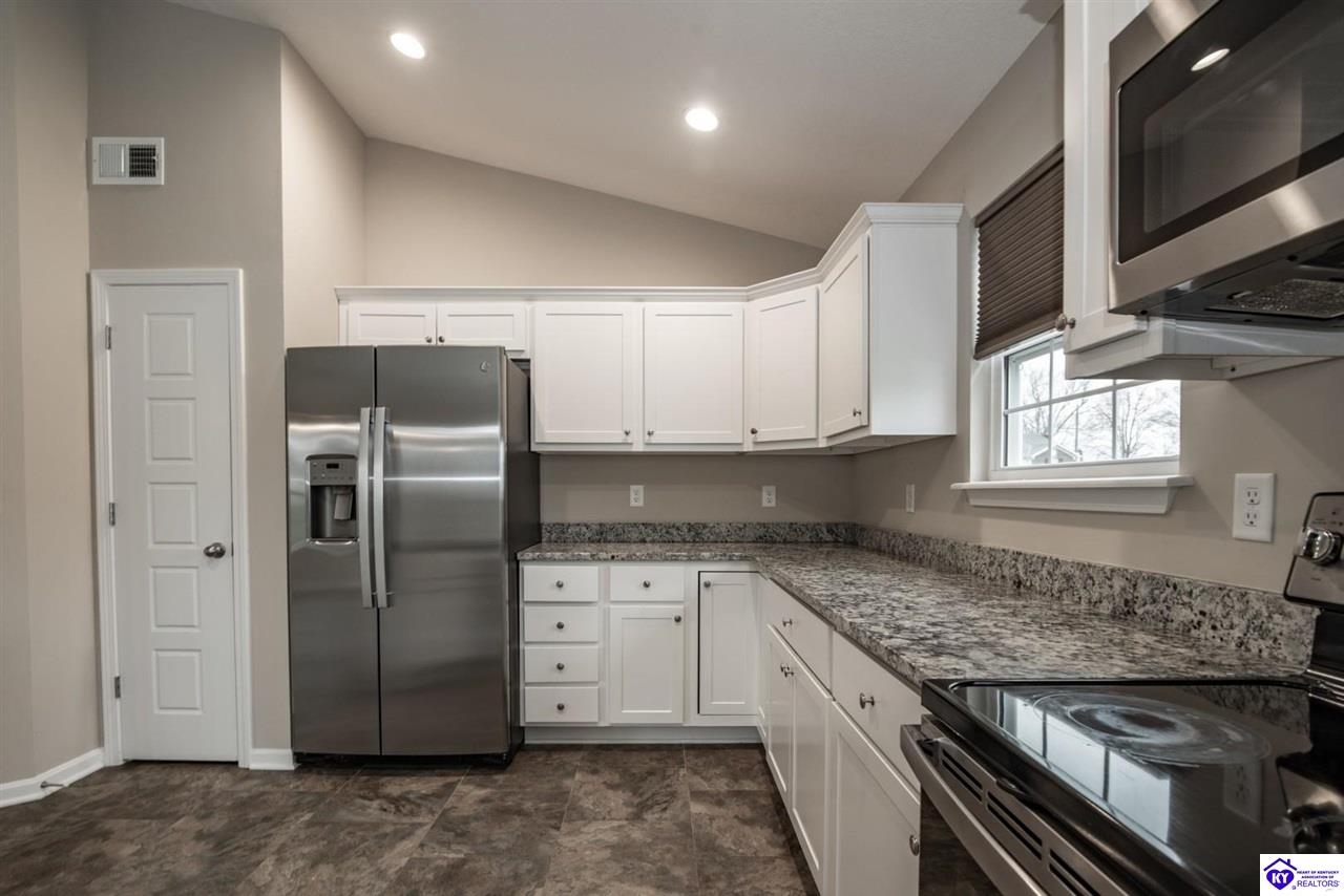 540 University Drive Radcliff, KY 40160 #2