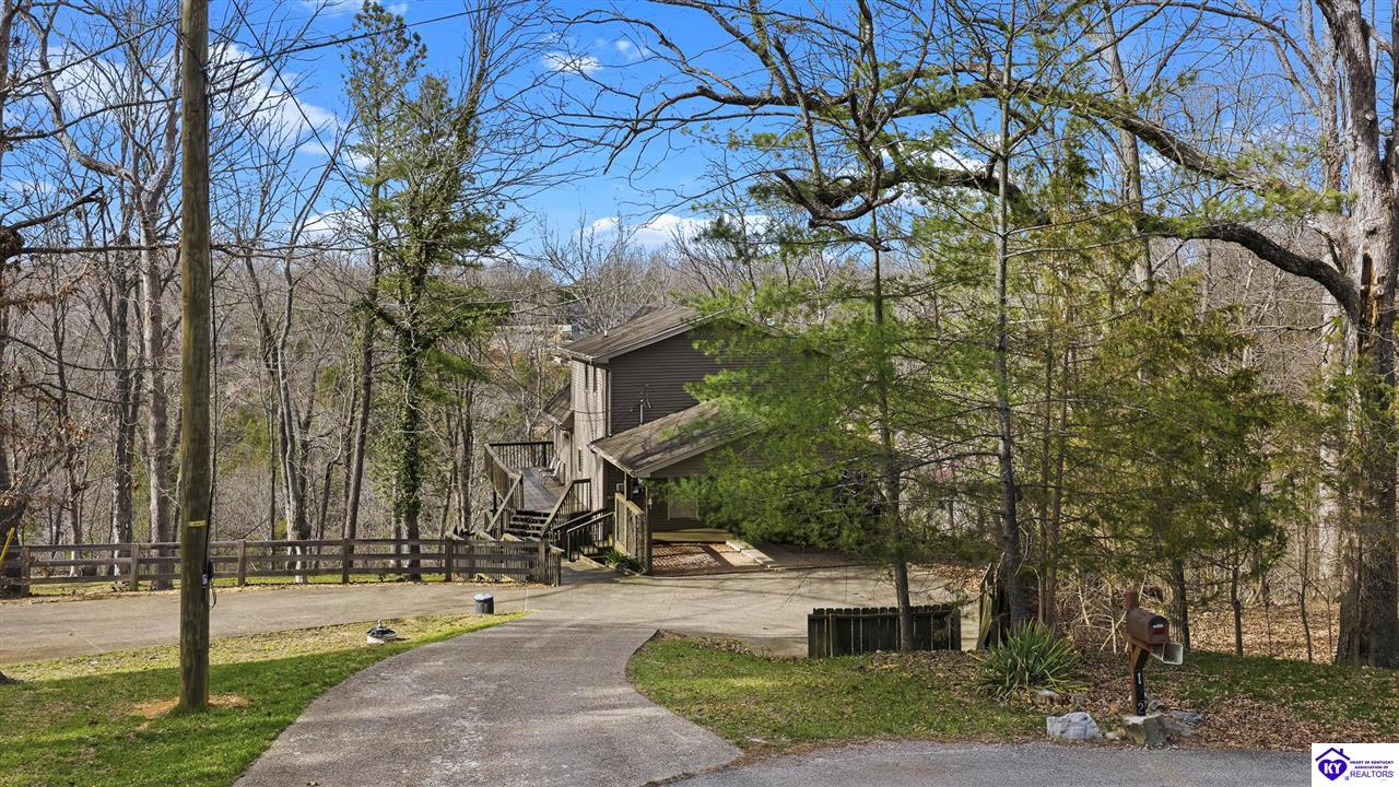 122 Pineland LaneBrandenburg,&nbsp;KY&nbsp;40108