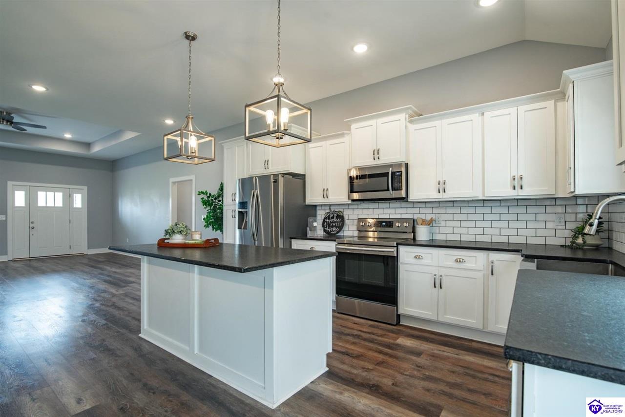 154 Sea Hero Drive Elizabethtown, KY 42701 #3