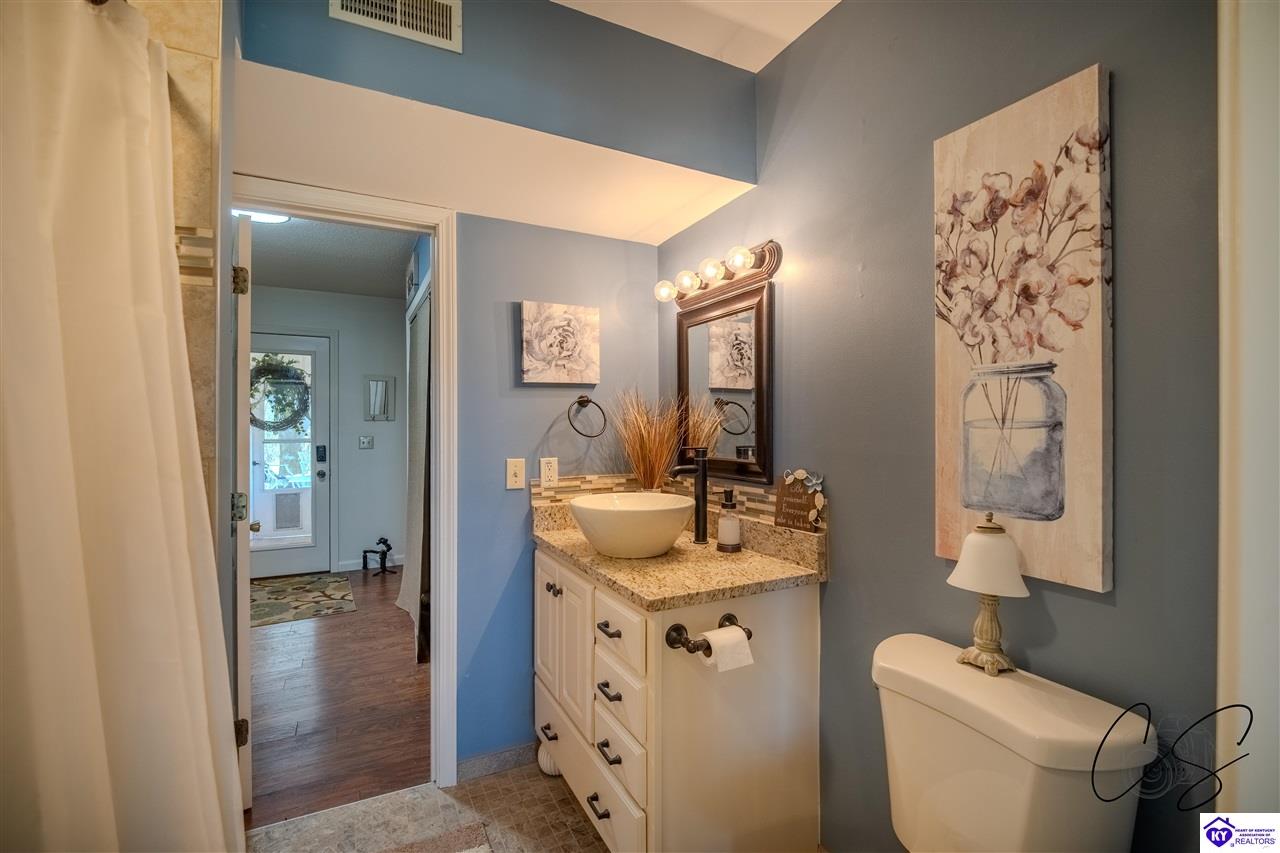 1058 Crisp Road Elizabethtown, KY 42701 #3