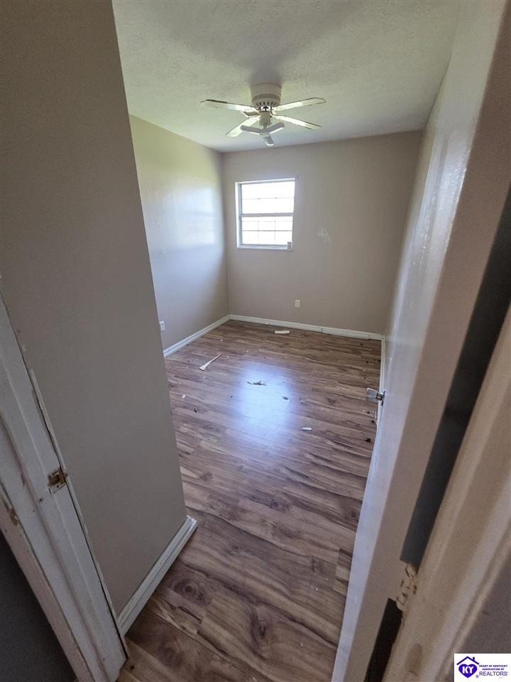 1418 Kingswood Way Radcliff, KY 40160 #2