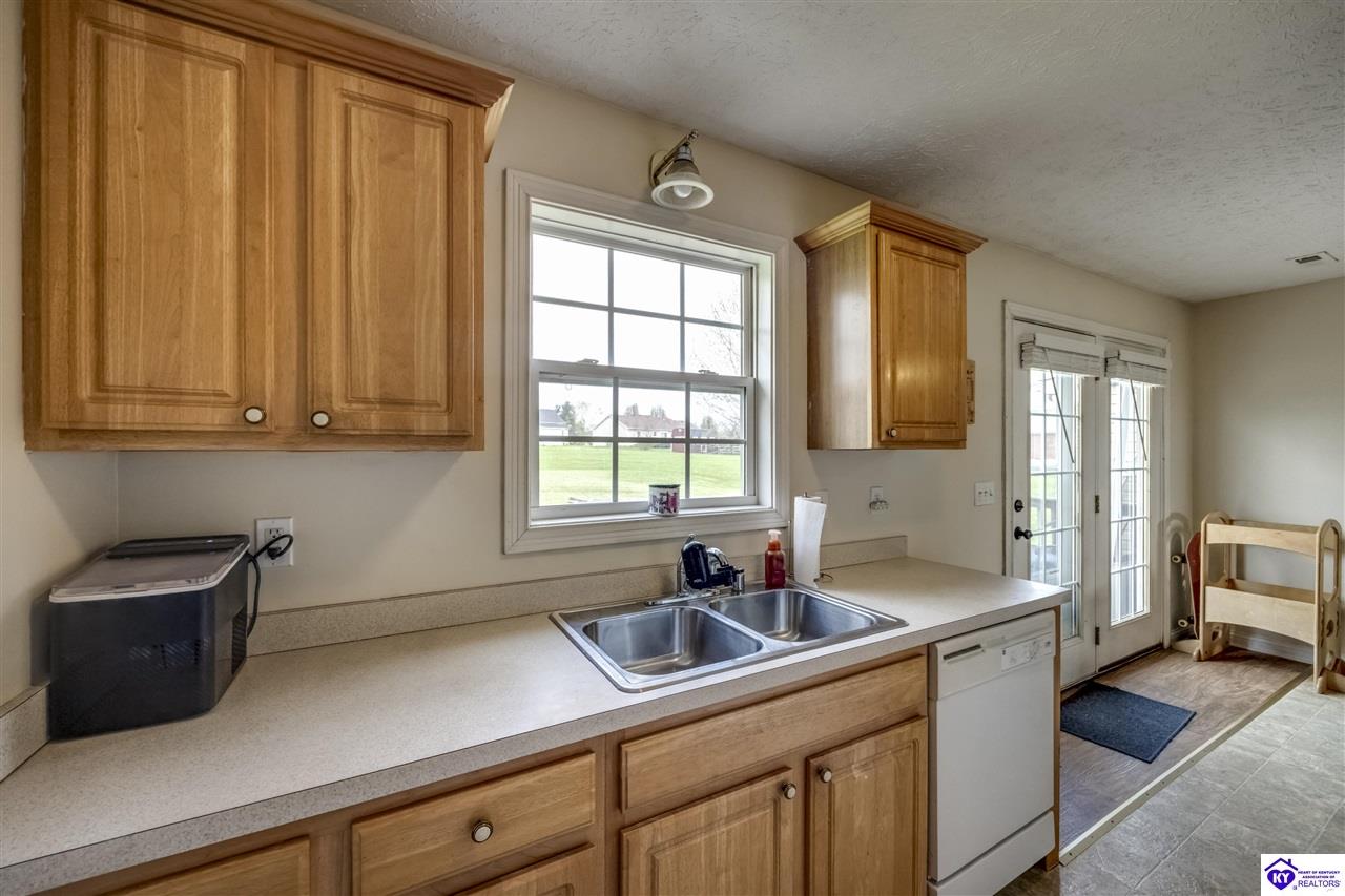 110 Tulip Drive Bardstown, KY 40004 #4