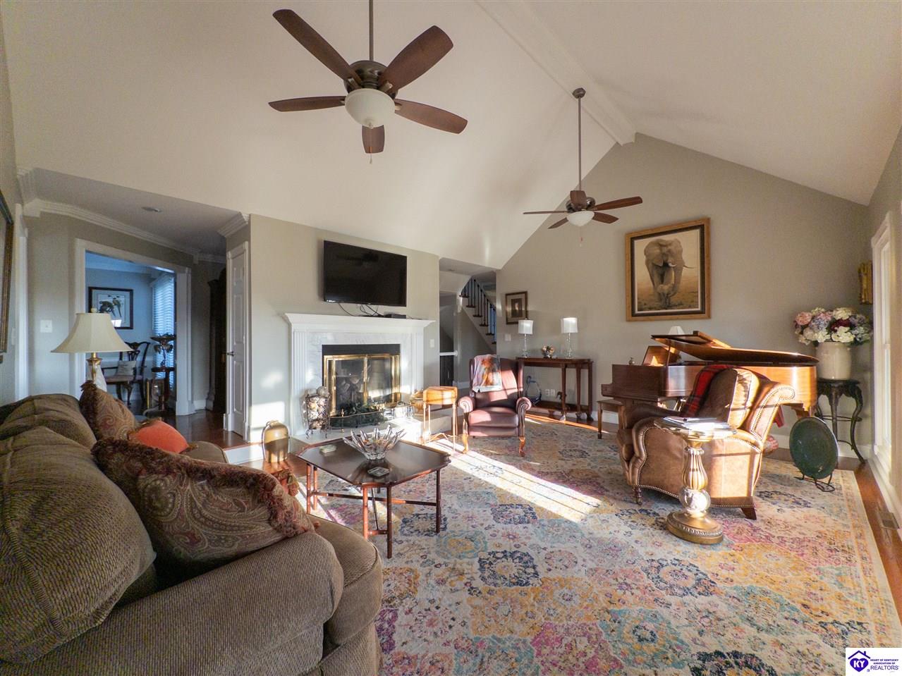 14 Fairway Drive Elizabethtown, KY 42701 #3