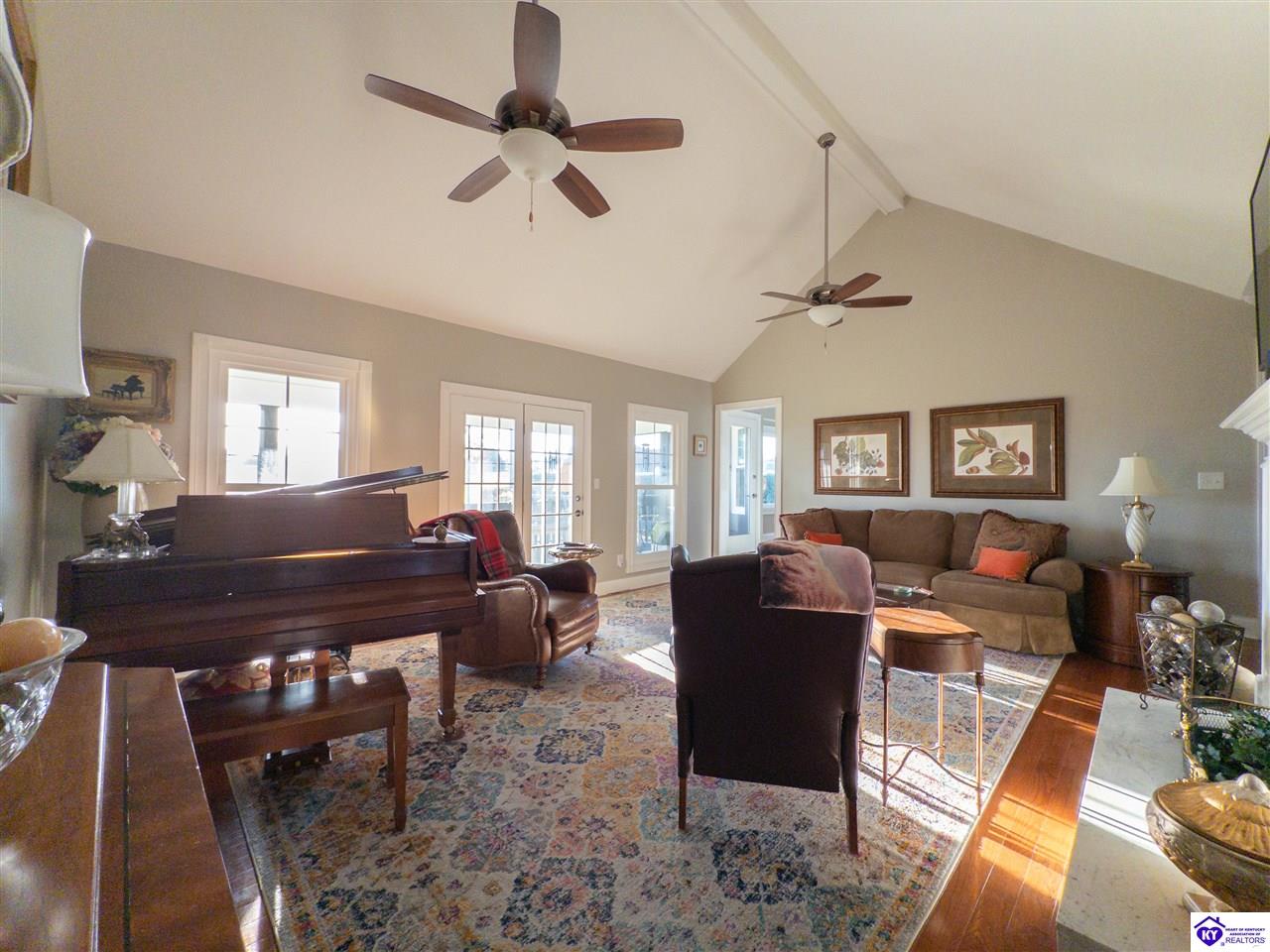 14 Fairway Drive Elizabethtown, KY 42701 #4