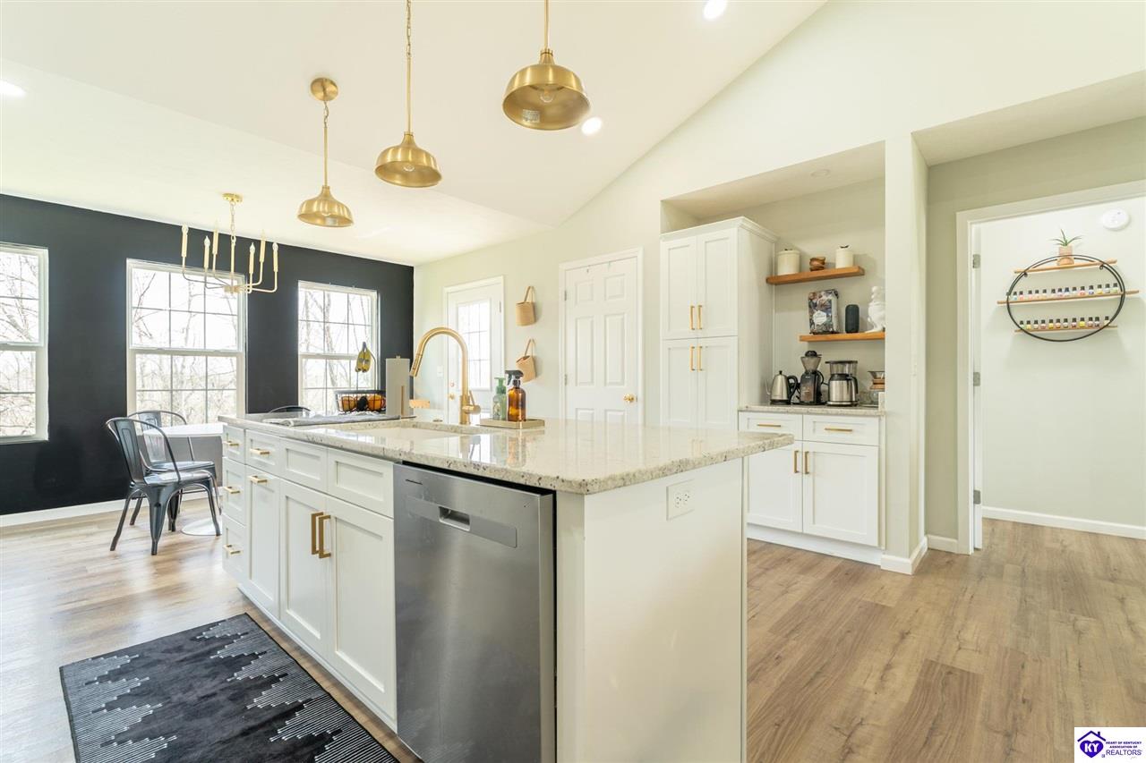 107 Walker Court Elizabethtown, KY 42701 #4