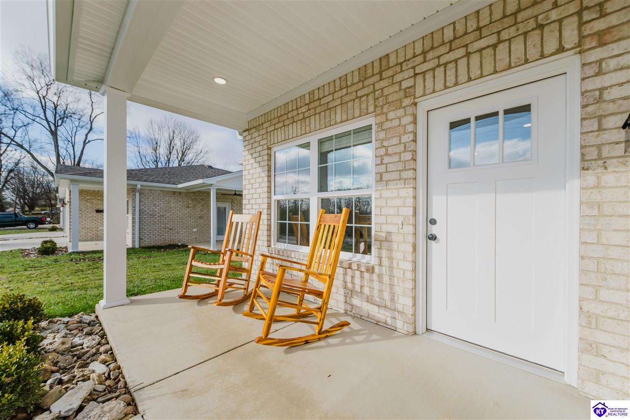 1104 N Main Street Elizabethtown, KY 42701 #1