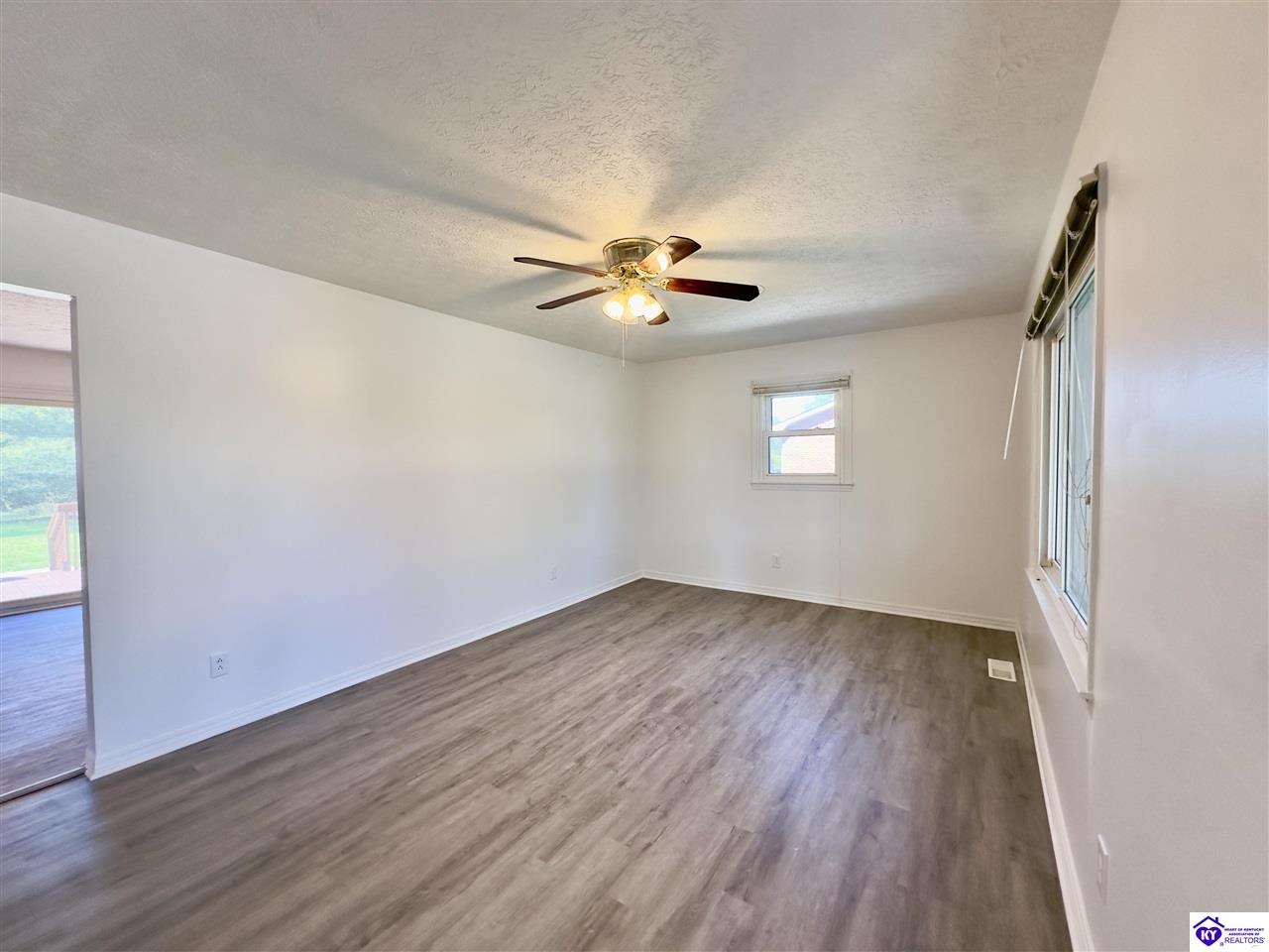 50 W Tophill Terrace Elizabethtown, KY 42701 #2