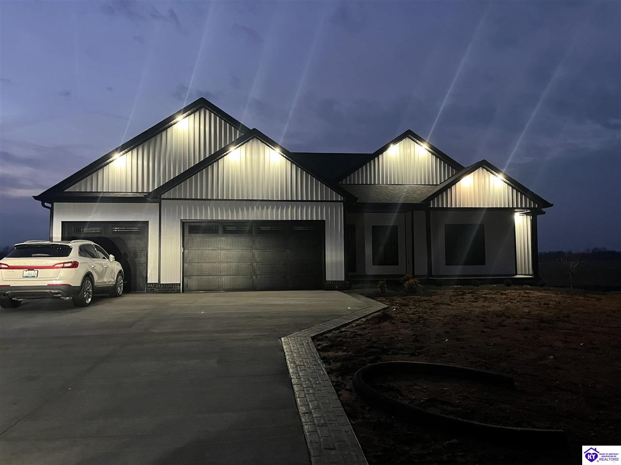 308 Thompson RoadRineyville,&nbsp;KY&nbsp;40162