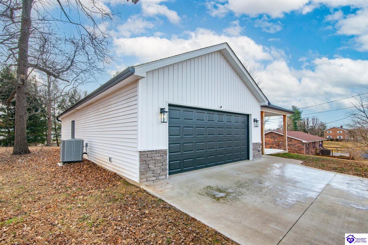 308 Lincoln Street Vine Grove, KY 40175 #1