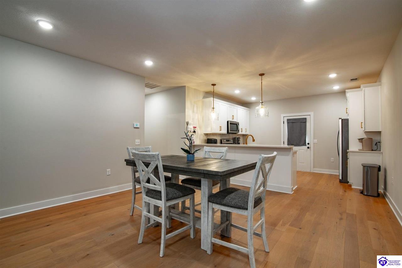 308 Lincoln Street Vine Grove, KY 40175 #4