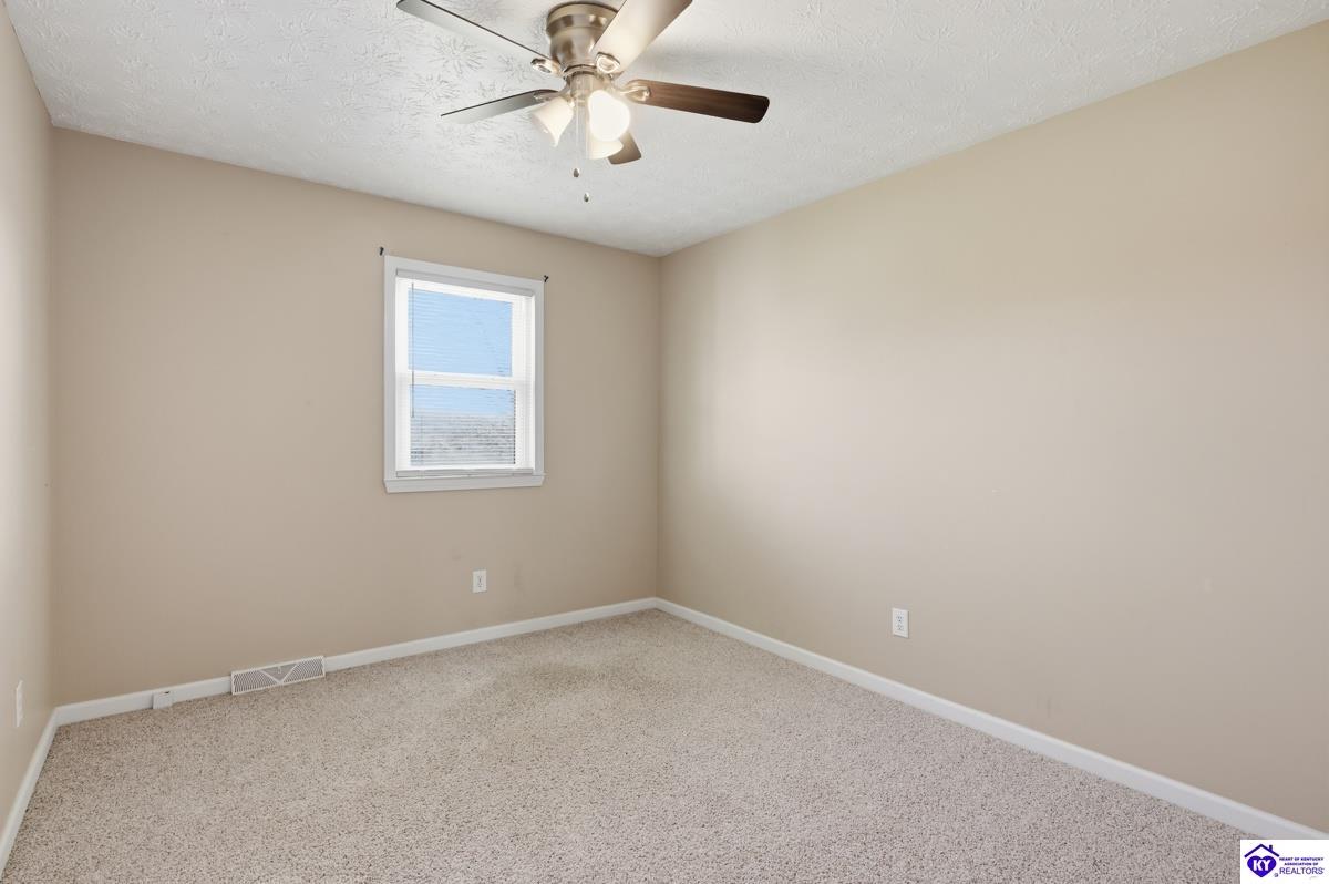 1887 Burns Road Radcliff, KY 40160 #4