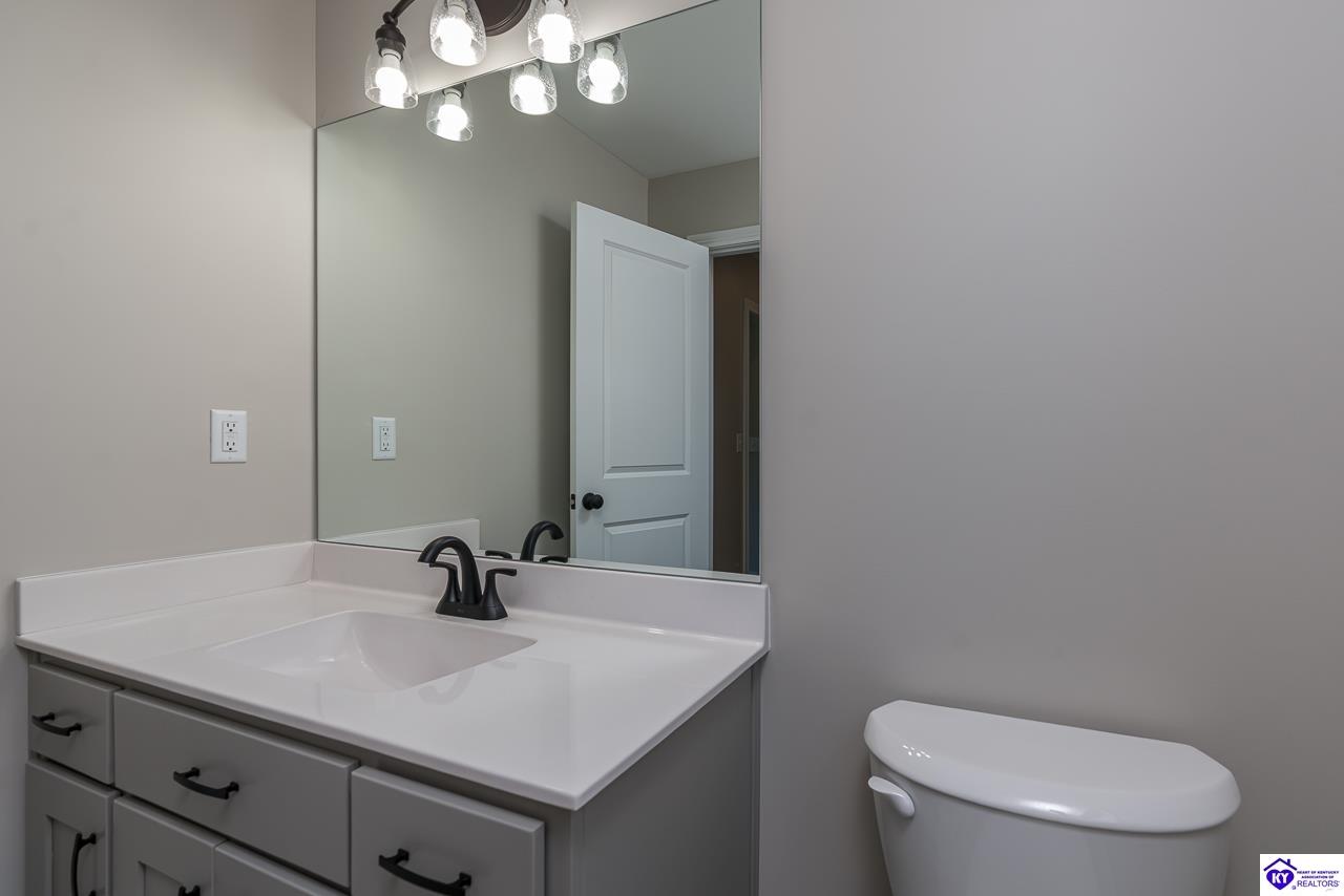 389 Williamsburg Drive Mount Washington, KY 40004 #3