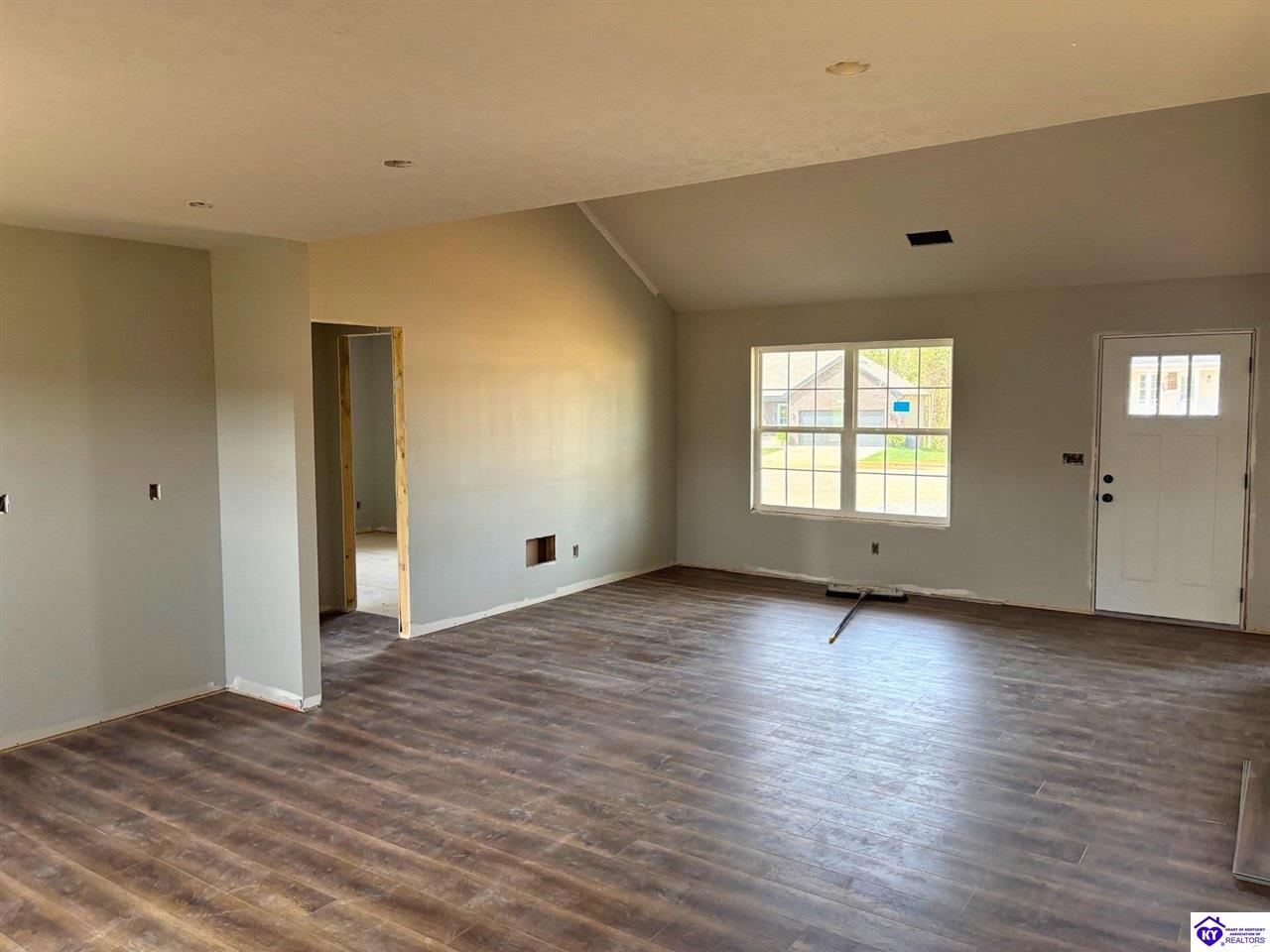 601 Hillcreek Court Bardstown, KY 40004 #3