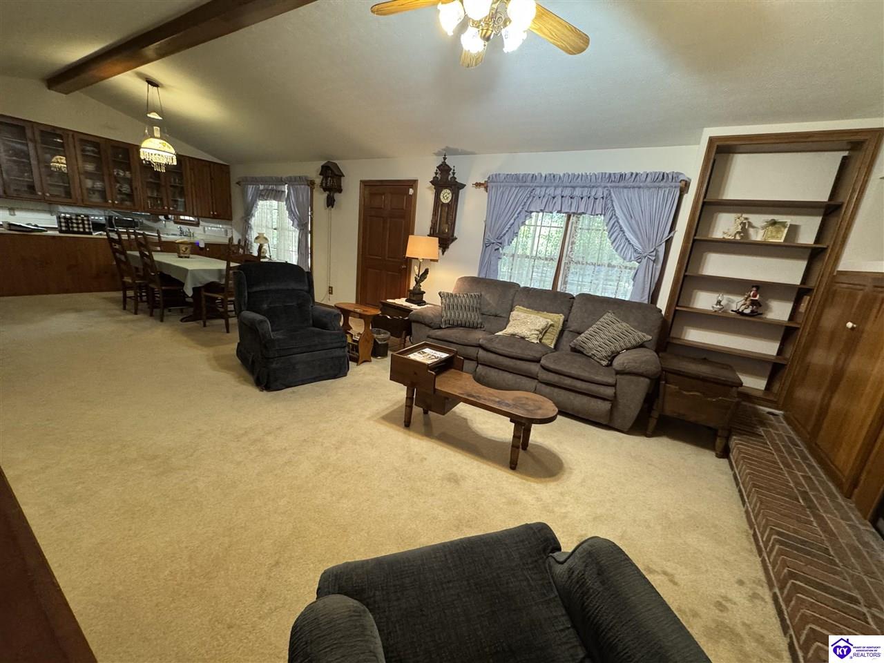 7030 Shepherdsville Road Elizabethtown, KY 42701 #4