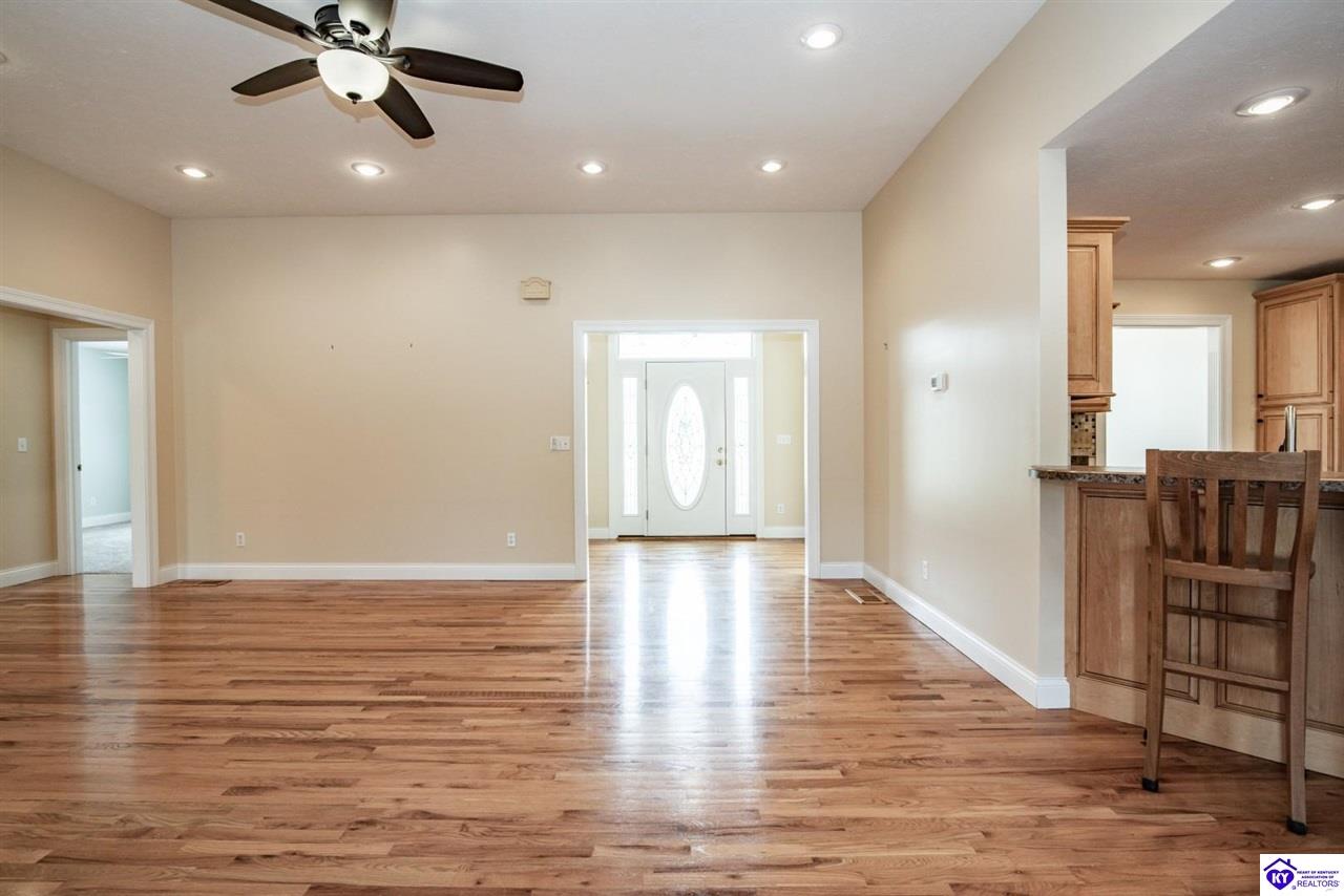 70 Deer Run Way Elizabethtown, KY 42701 #2