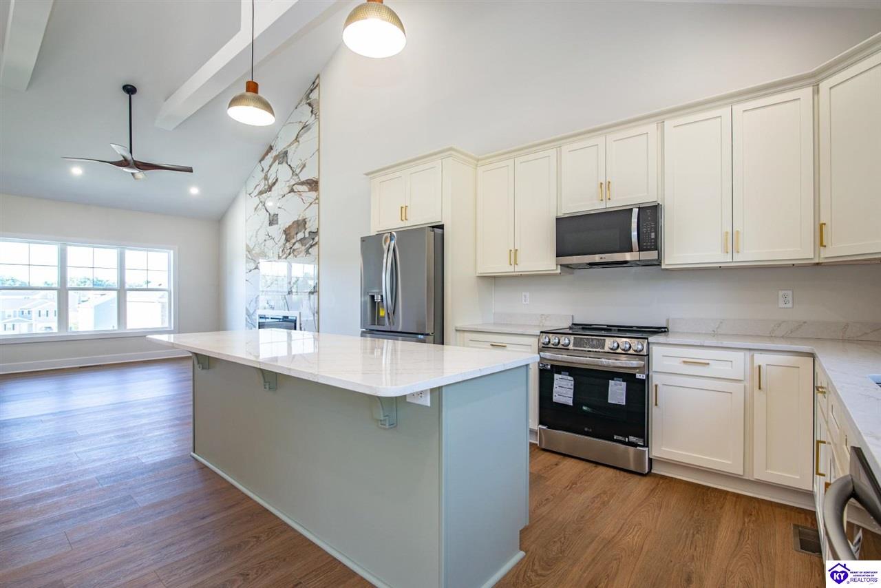 236 Wild Deer Drive Elizabethtown, KY 42701 #4