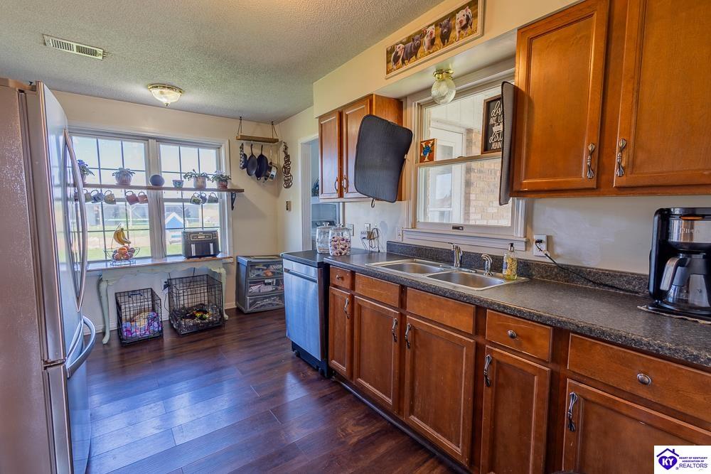 624 Alvin Brooks Road Buffalo, KY 42716 #3