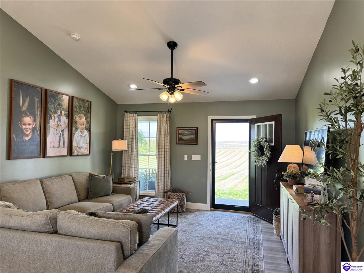 565 Tabernacle Road Campbellsville, KY 42718 #3