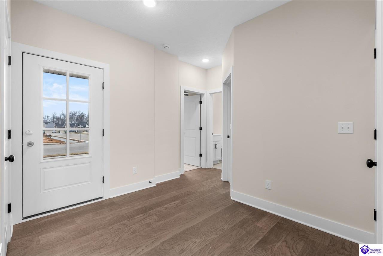 505 Ashwood Avenue Elizabethtown, KY 42701 #4