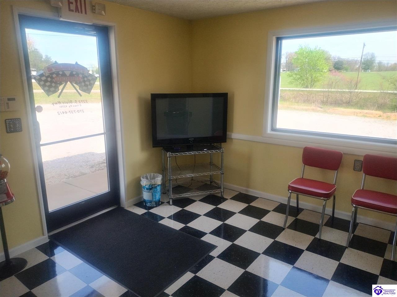 3273 S Dixie Highway Elizabethtown, KY 42701 #3