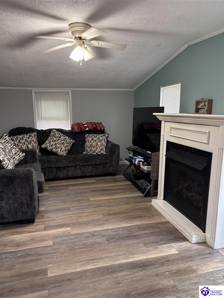 7661 North Jackson Highway Magnolia, KY 42757 #2