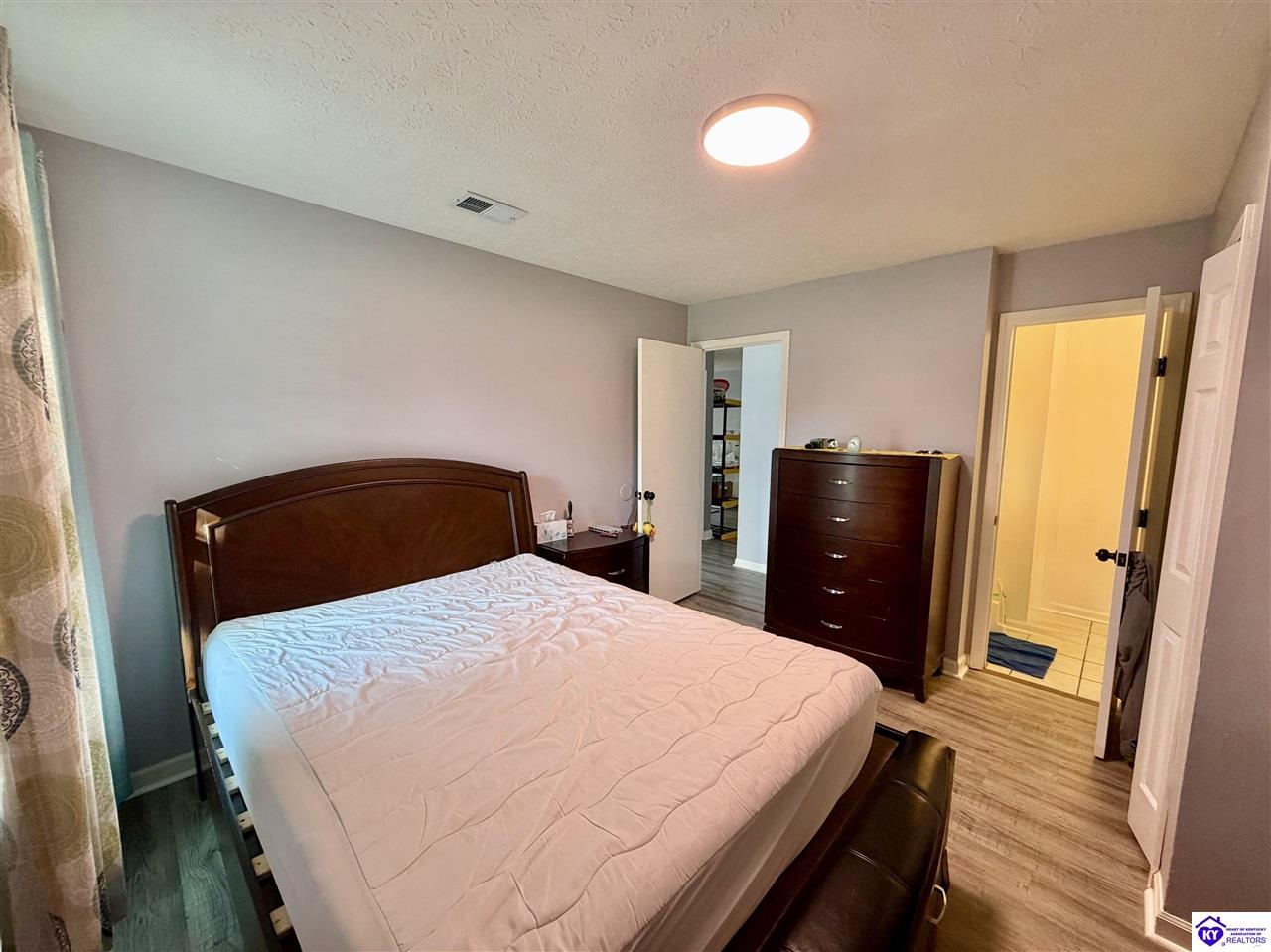 2612 Vonoa Drive Radcliff, KY 40160 #4