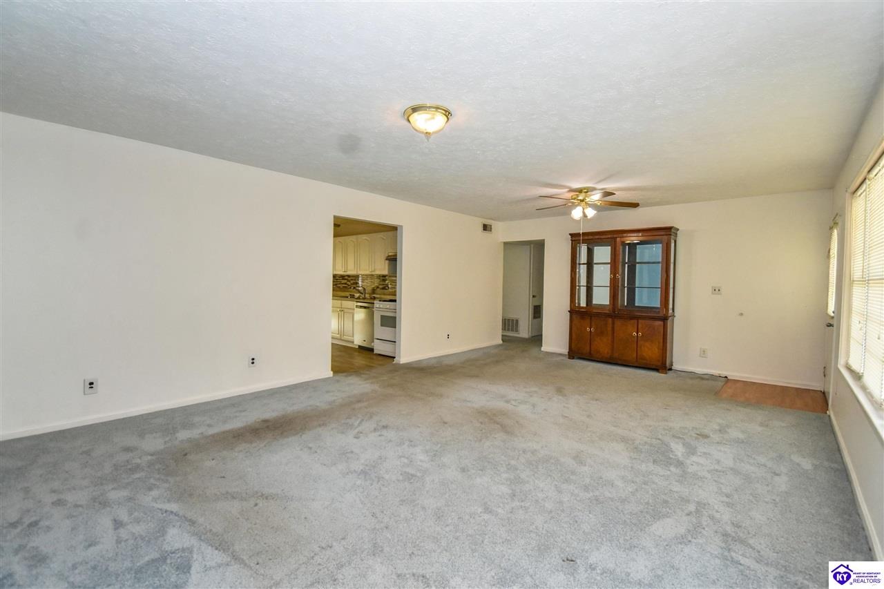 13507 Tennis Boulevard Louisville, KY 40272 #3