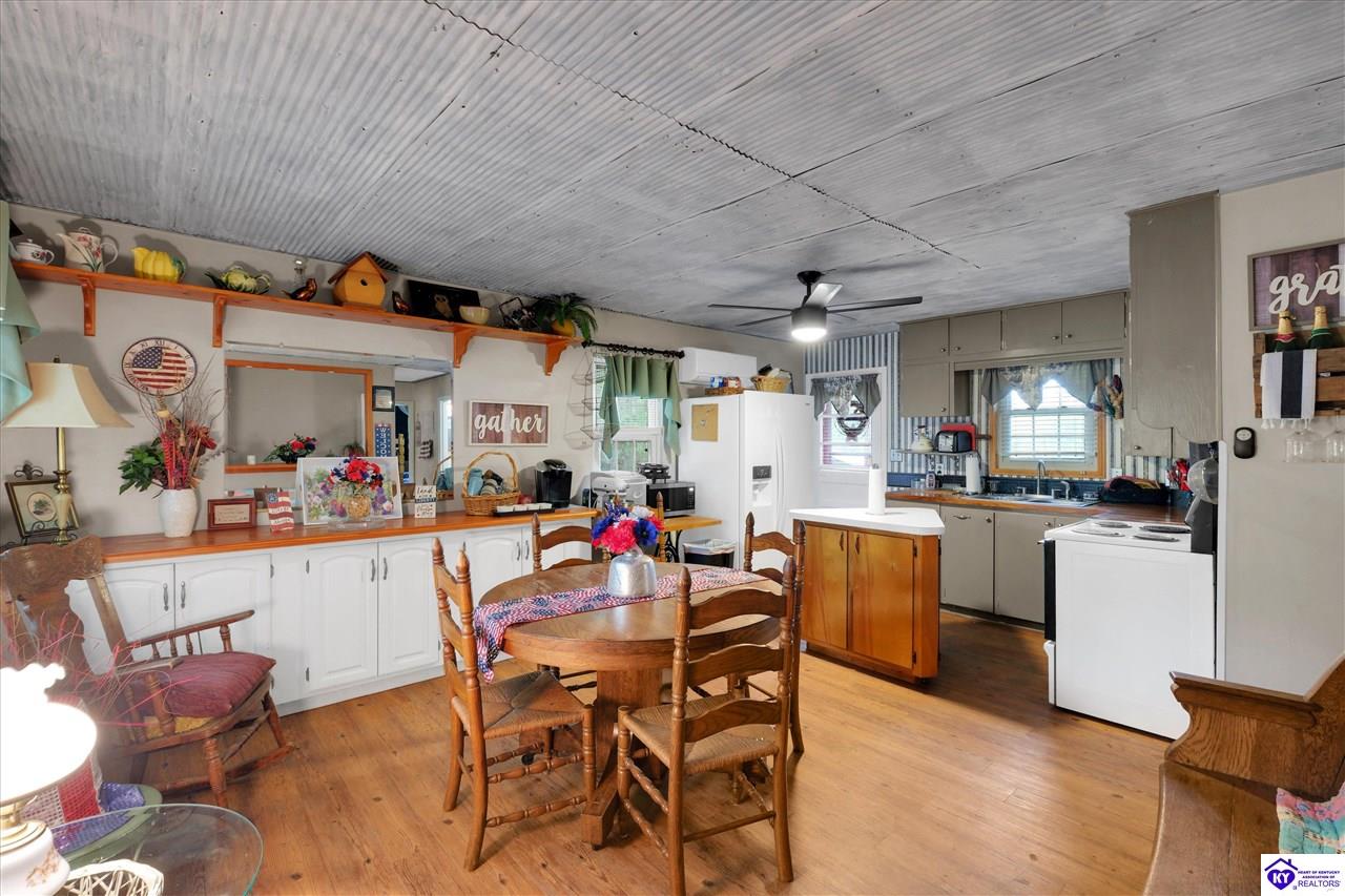 812 Ridgecrest Drive Clarkson, KY 42726 #4