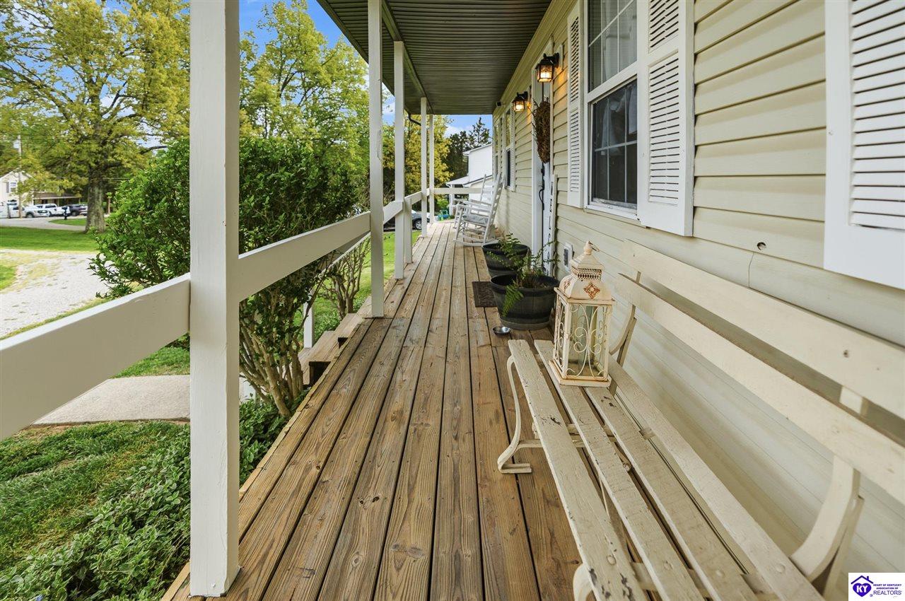 205 Angel Court Vine Grove, KY 40175 #1