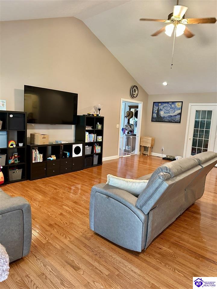 607 Hickory Lane Elizabethtown, KY 42701 #3