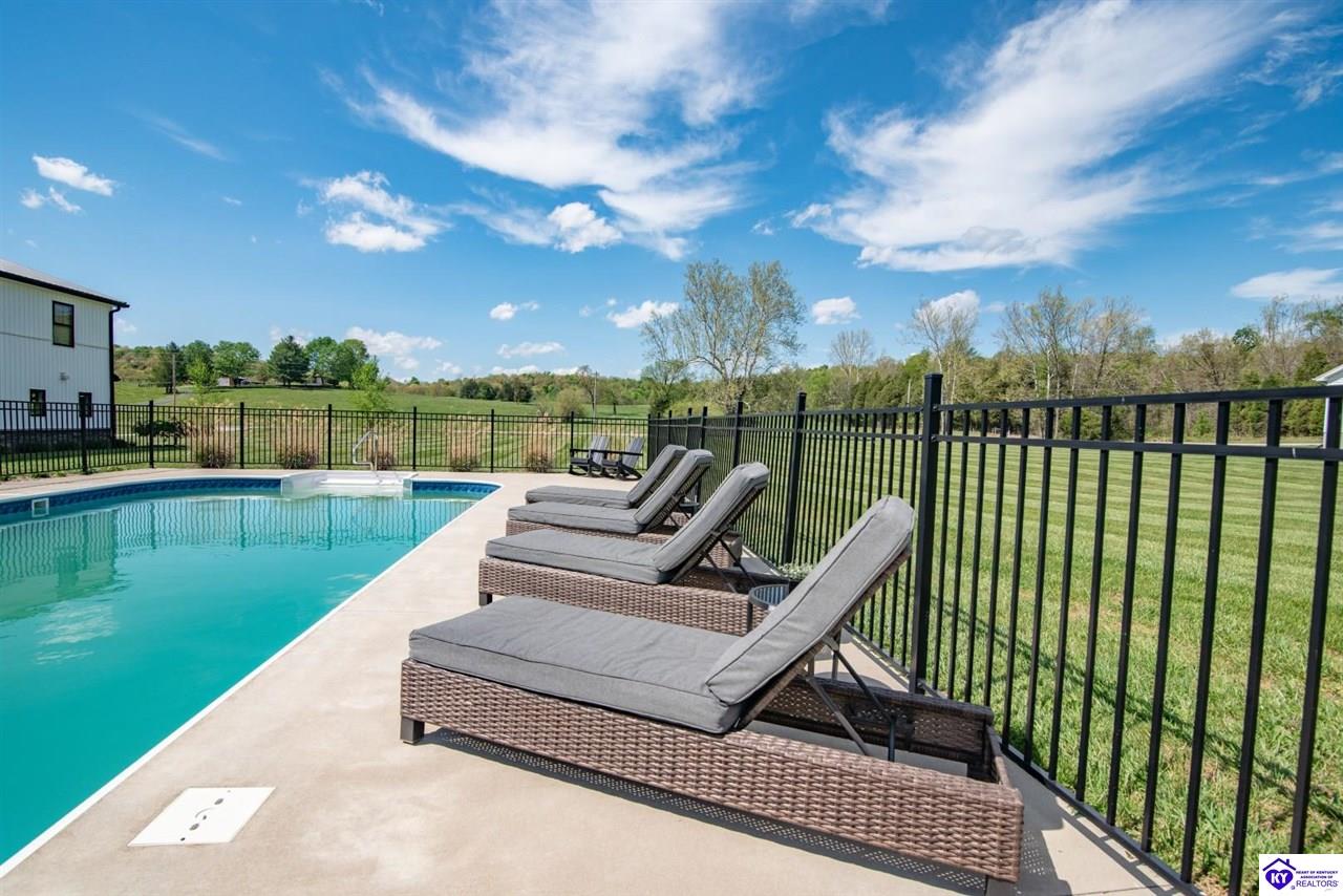 888 Milan Road Payneville, KY 40157 #2