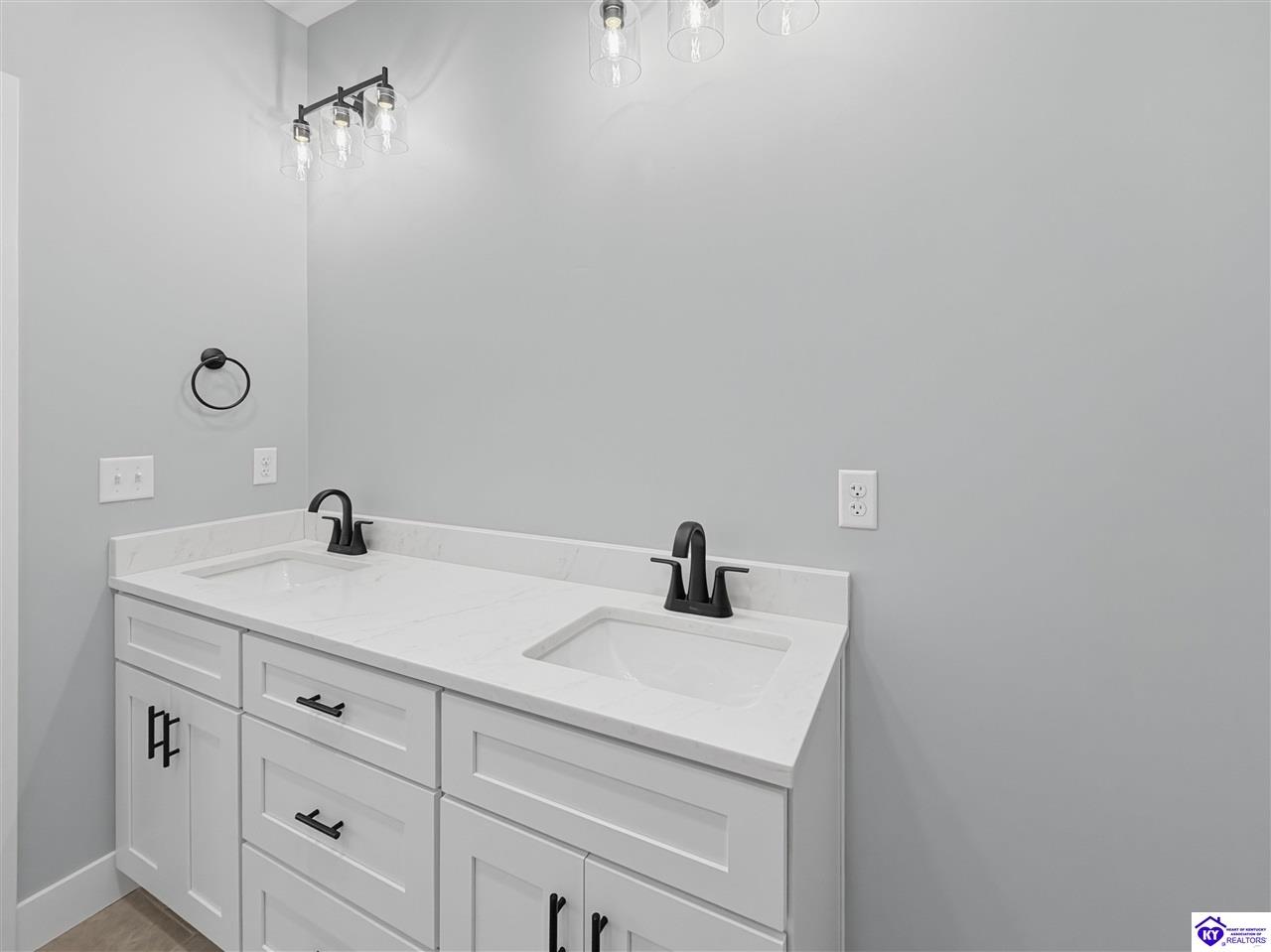 26 Robert Allen Lane Brandenburg, KY 40108 #2
