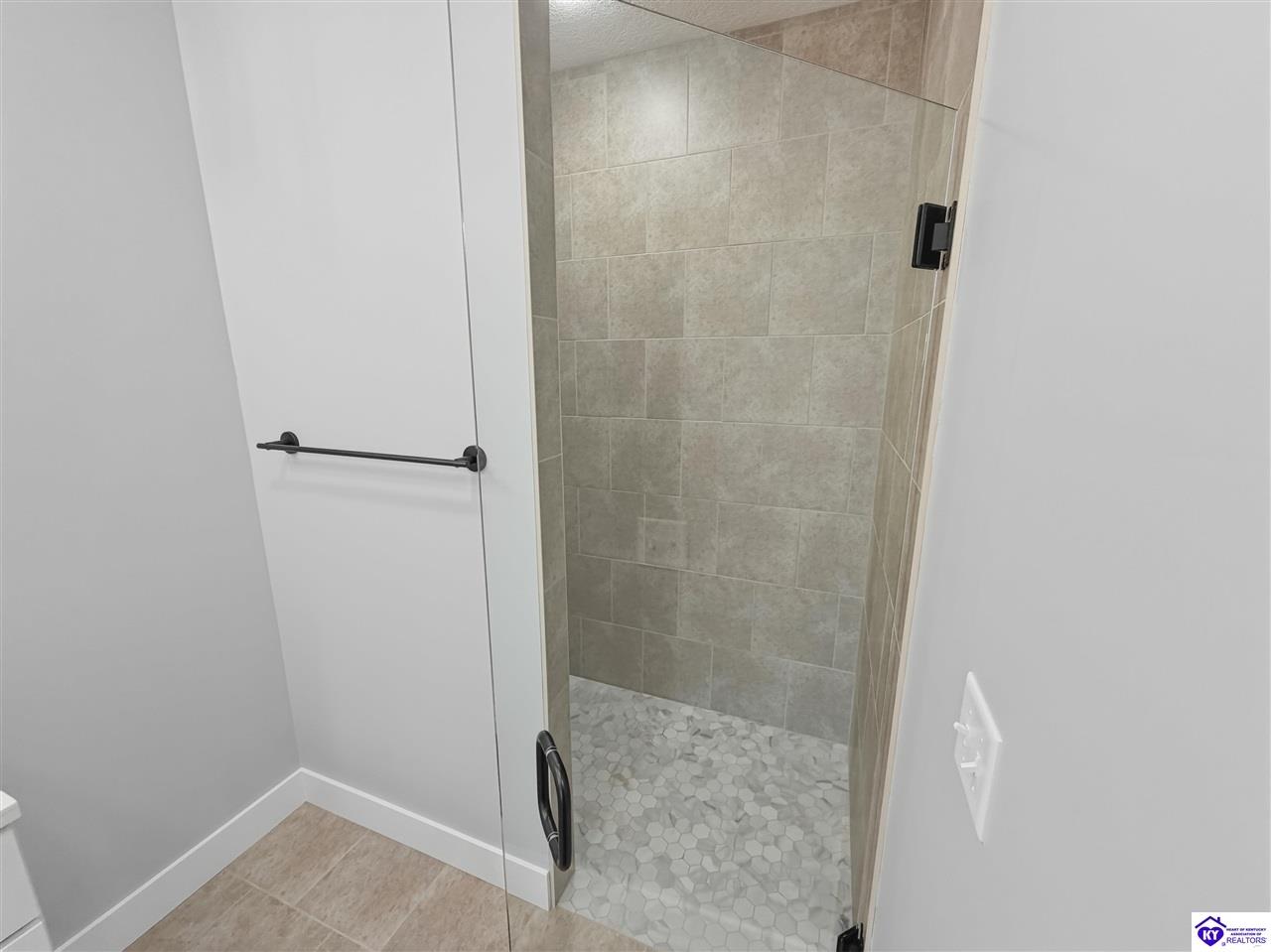 26 Robert Allen Lane Brandenburg, KY 40108 #4