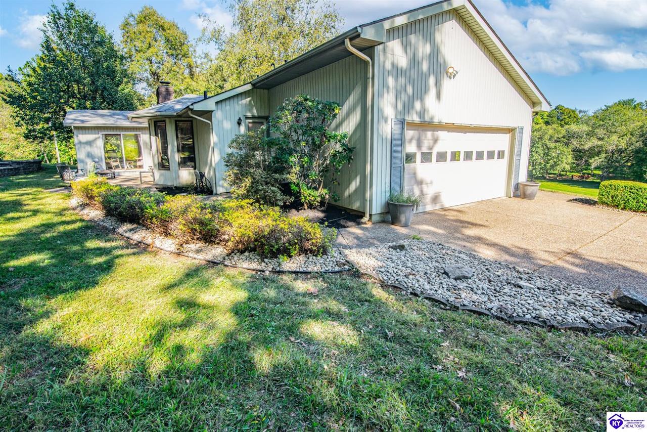 102 Thicket Court Radcliff, KY 40160 #4