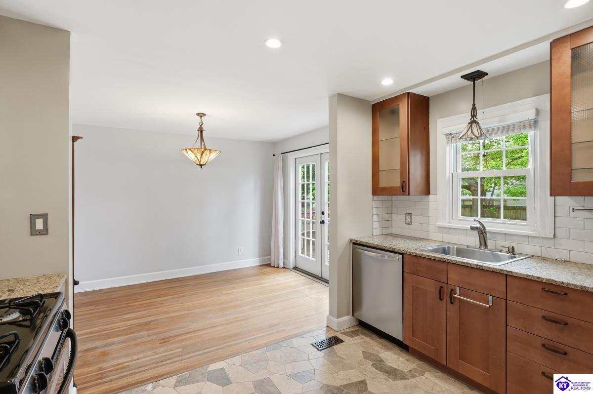 4122 Ledyard Road Louisville, KY 40207 #3