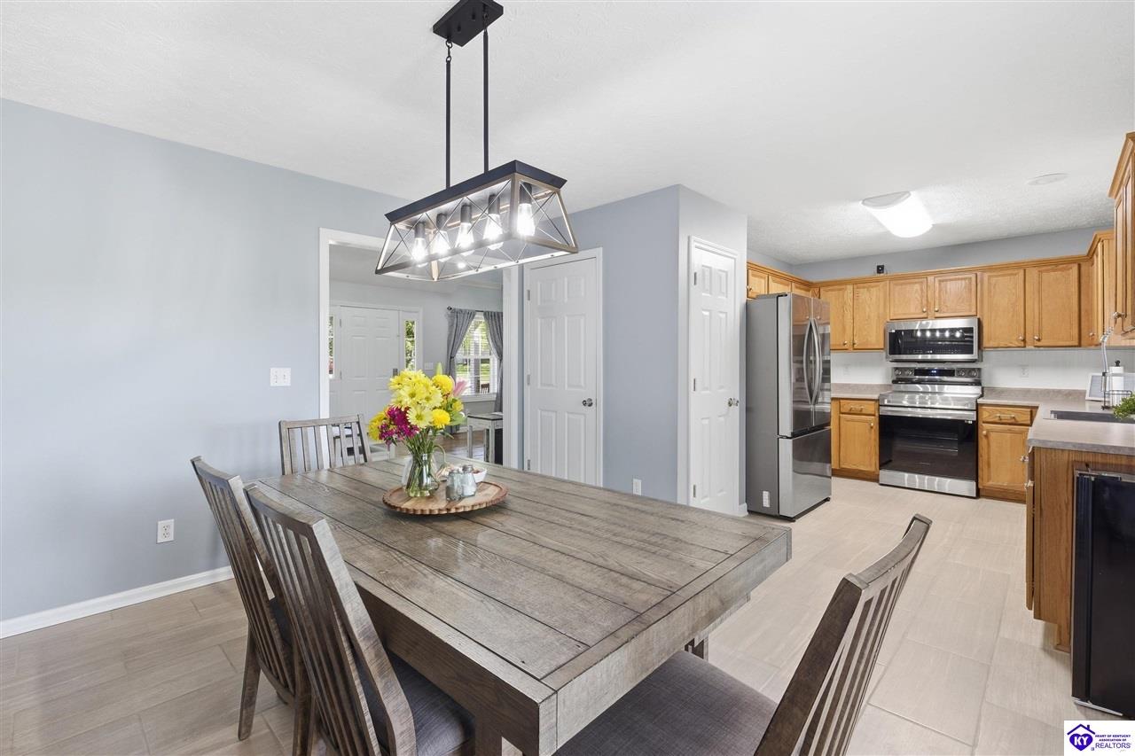 1003 Whispering Oak Drive Bardstown, KY 40004 #2