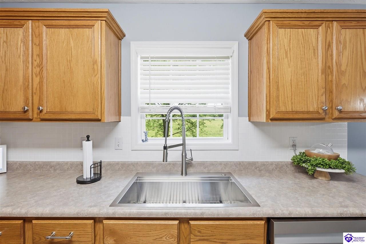 1003 Whispering Oak Drive Bardstown, KY 40004 #4