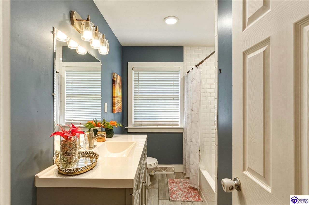 320 Mercer Street Elizabethtown, KY 42701 #3