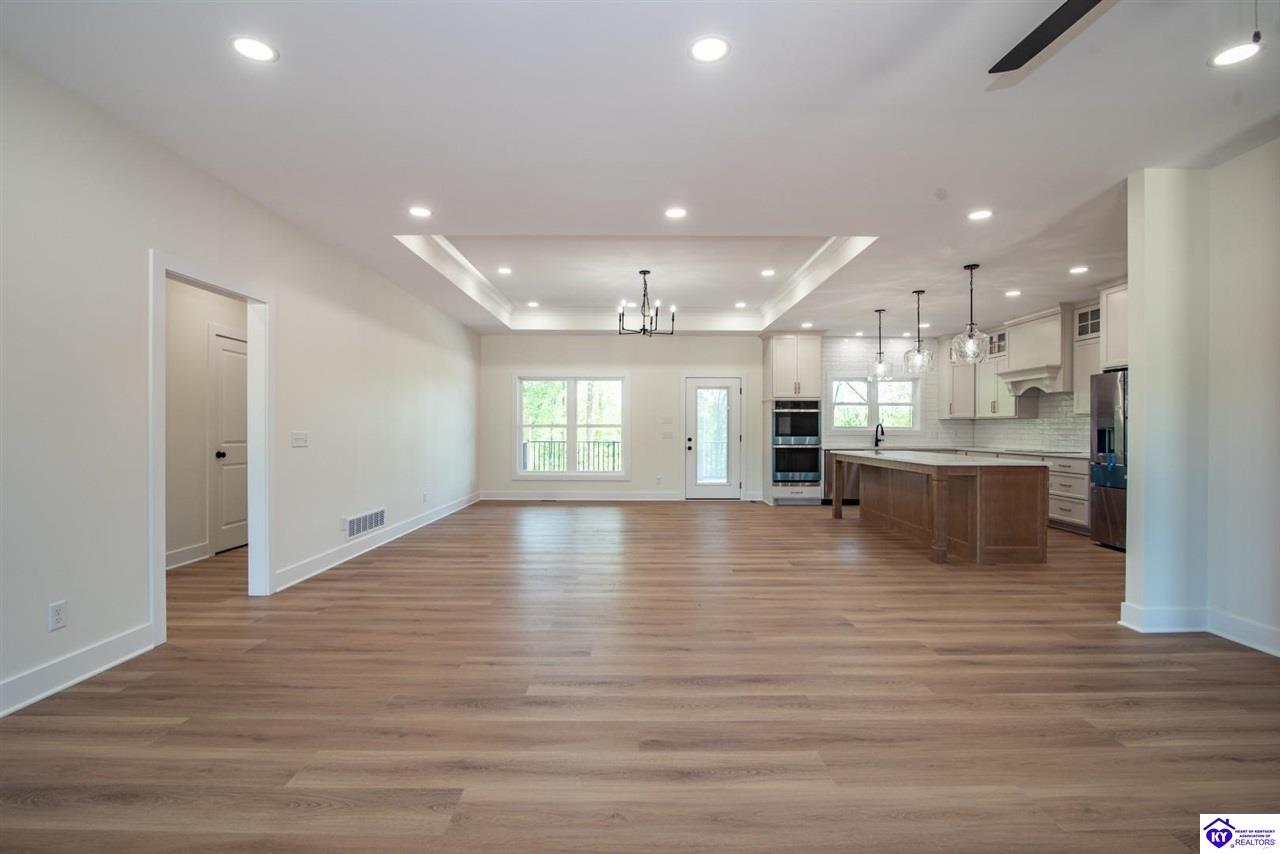 280 Still Meadow Ct Elizabethtown, KY 42701 #2